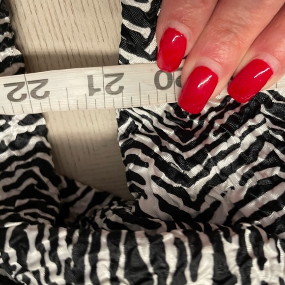 Victor Costa Zip Up Jacket with Satin TrimSz 14. Like New - Picture 7 of 9